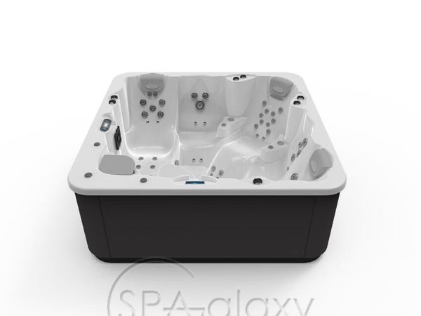 SPA бассейн Aquavia Spa Velvet Hot Tub (Испания), 233 x 233 x 91 cm