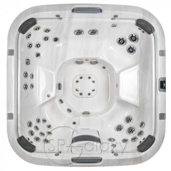 SPA бассейн JACUZZI Luxury J-585 (Италия), 231 х 231 х 92 cm