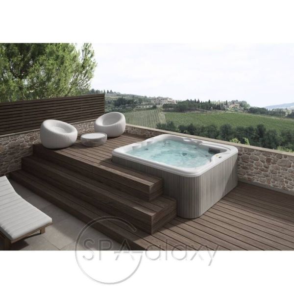 SPA бассейн JACUZZI L (Италия), 223 x 211 x 90 см