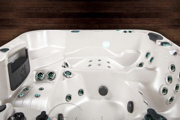 SPA бассейн Vortex Spas Nitro 2 (Австралия), 230 × 230 × 92 см