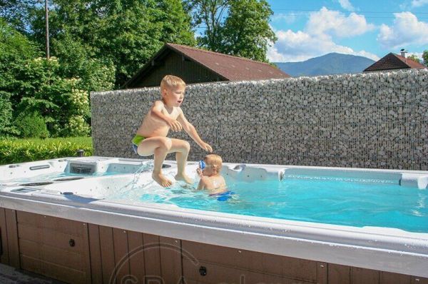 Spa бассейн Lasur Spa Emerald (Австралия), 590 x 220 x 148 cm