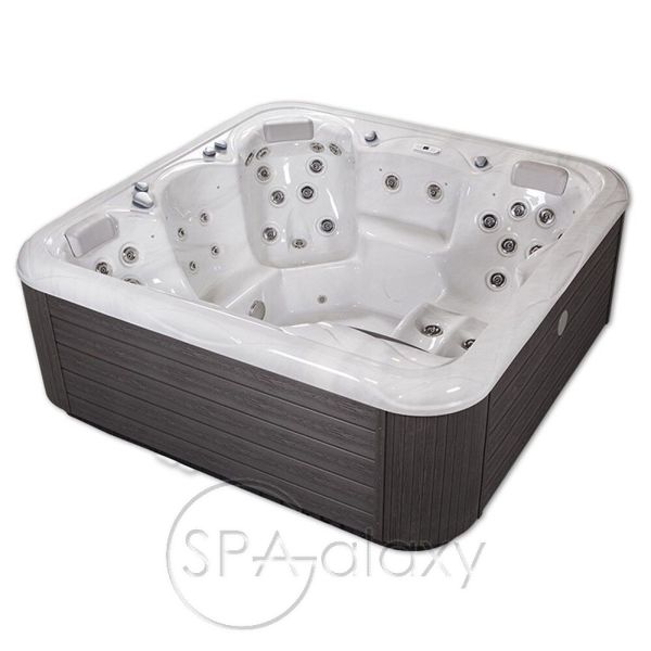 SPA бассейн Wellis Saturn (Венгрия), 230 × 230 × 88 cm