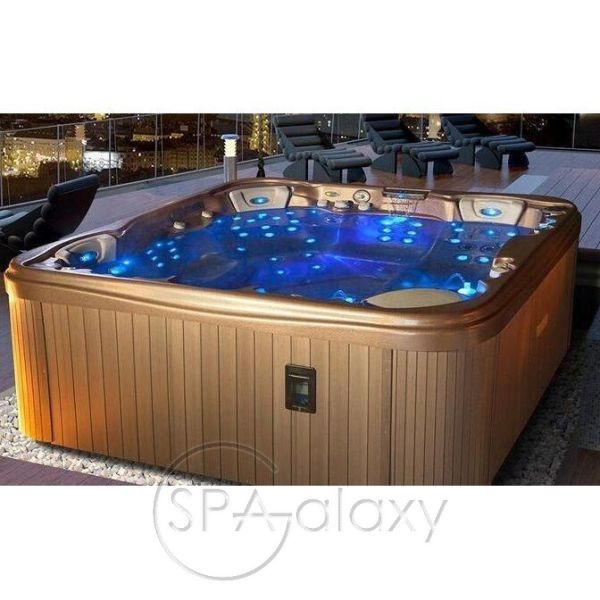 SPA бассейн Wellis EveRest (Венгрия), 236 × 236 × 95 cm