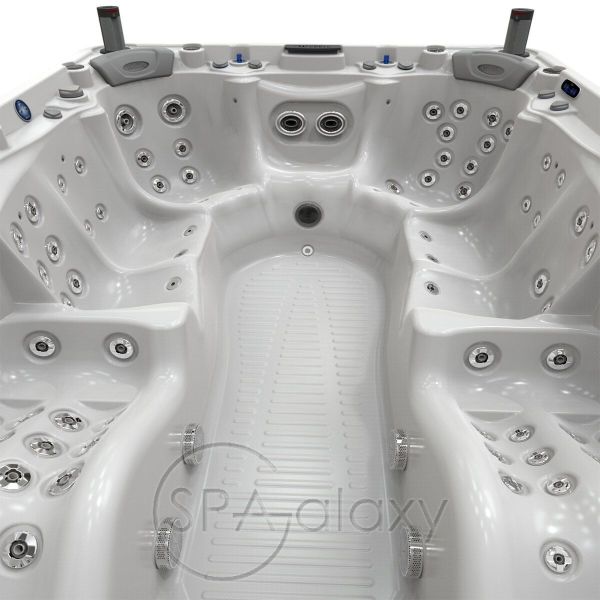 SPA бассейн Wellis Olympus (Венгрия), 354 × 230 × 98 cm