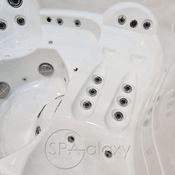 Spa бассейн Whirlcare C-Edition Emotion (Германия), 208×197×89 см