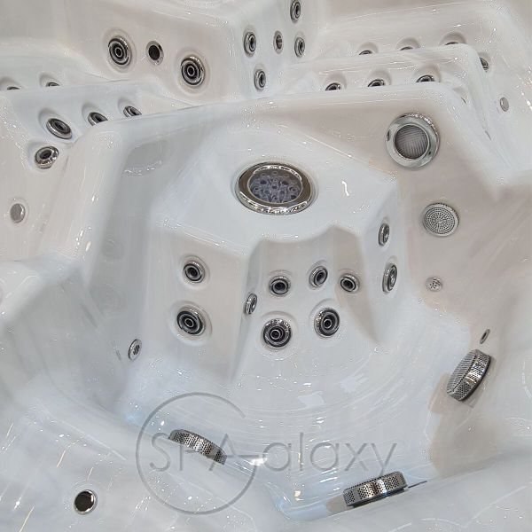 Spa бассейн Whirlcare K-Luxury Edition Champion (Германия), 236×236×92 см