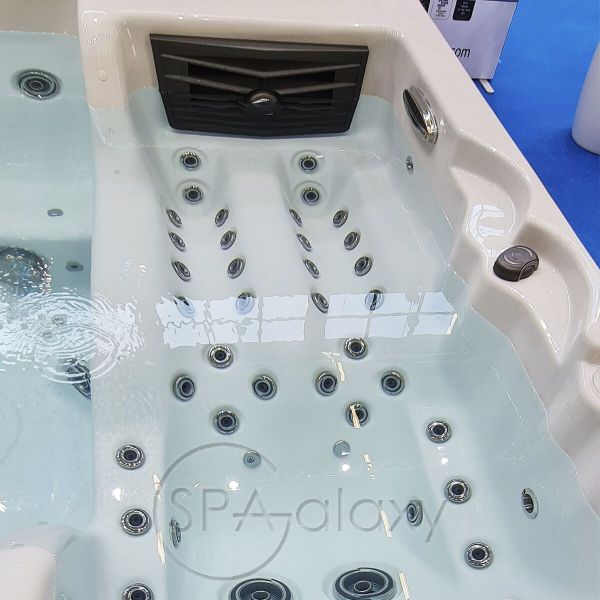 Spa бассейн Whirlcare E-Edition Time Out (Германия), 215×215×90 см