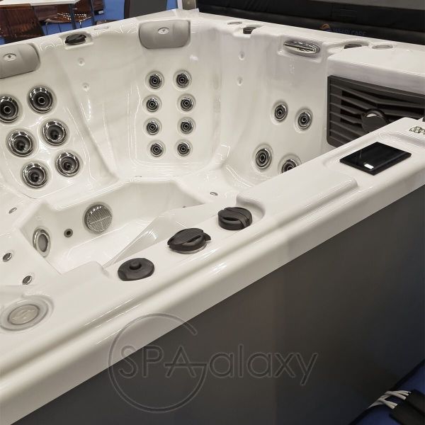 Spa бассейн Whirlcare E-Edition Home (Германия), 229×229×91 см