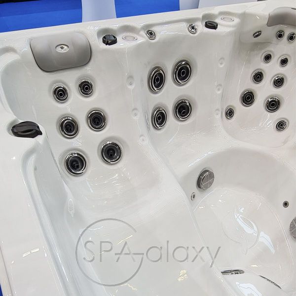 Spa бассейн Whirlcare S-Edition Paradise (Германия), 224×224×89 см