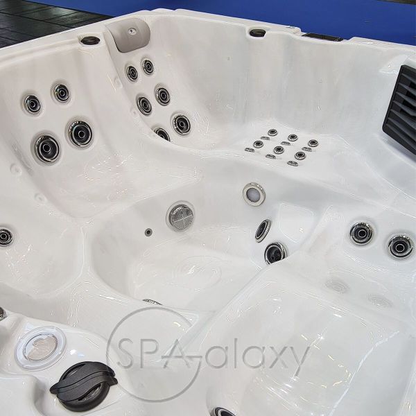 Spa бассейн Whirlcare S-Edition Paradise (Германия), 224×224×89 см